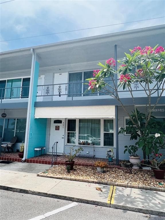 4042 55TH WAY N UNIT 1021
