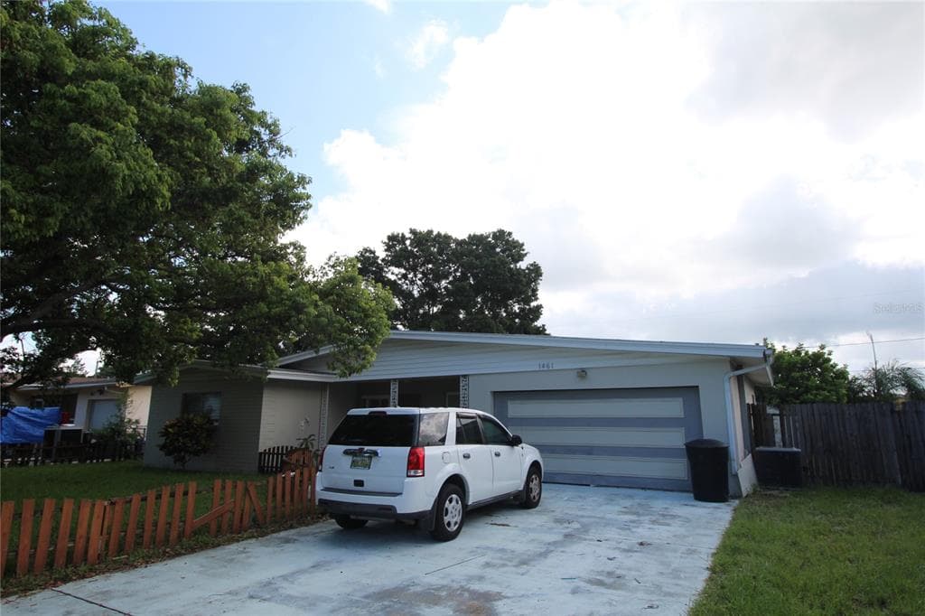 1461 S BETTY LANE CLEARWATER, FL 33756