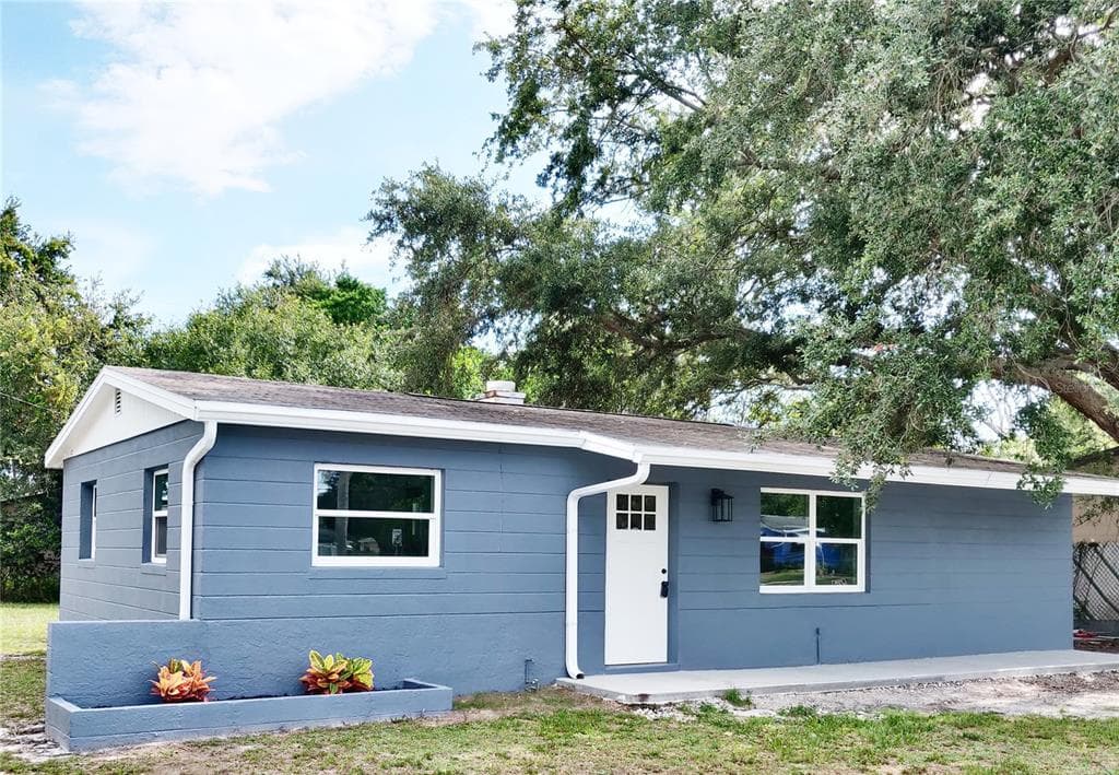 6880 78TH AVENUE N PINELLAS PARK, FL 33781