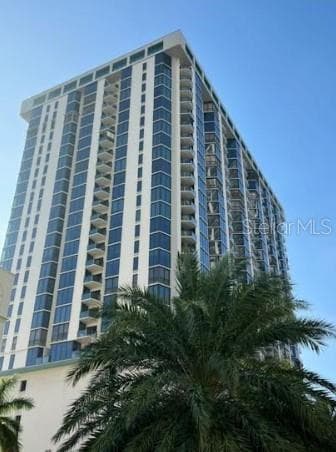 1 BEACH DRIVE SE UNIT 1409 ST PETERSBURG, FL 33701