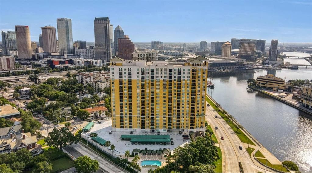345 BAYSHORE BOULEVARD UNIT 1602 TAMPA, FL 33606