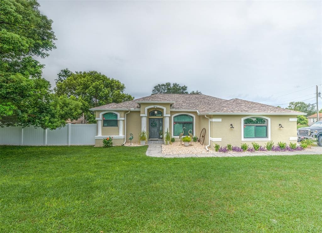 2388 DUBOIS AVENUE
