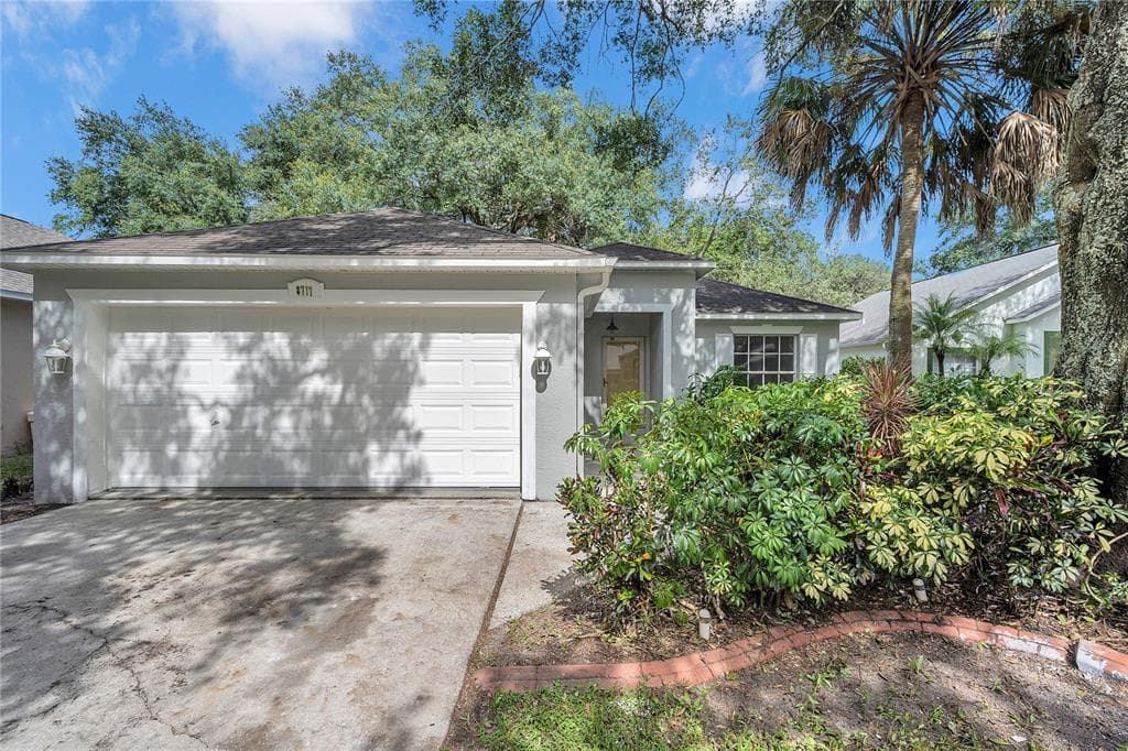 8717 BUSCH OAKS STREET TAMPA, FL 33617