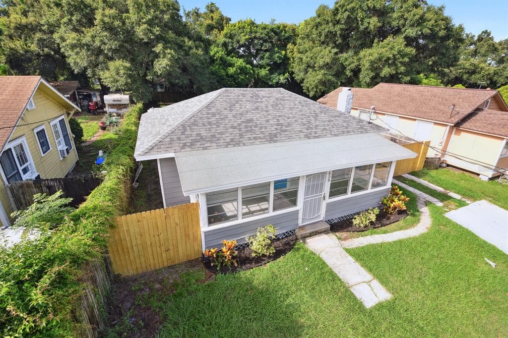 1620 GRAND STREET ORLANDO, FL 32805