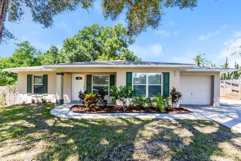 622 WINDRIDGE PLACE TAVARES, FL 32778