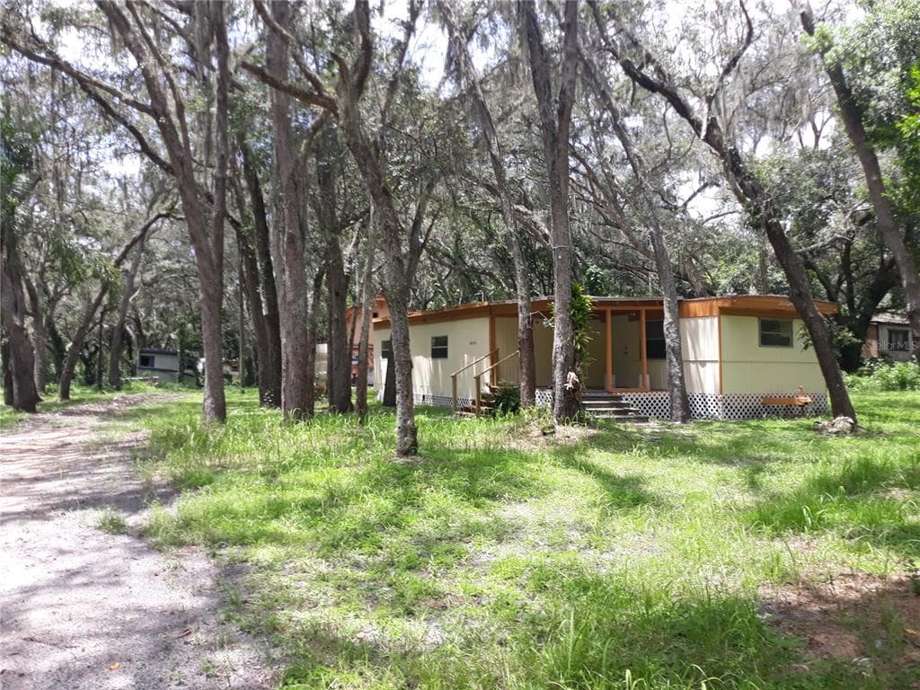 4551 FIRELANE ROAD ZEPHYRHILLS, FL 33541