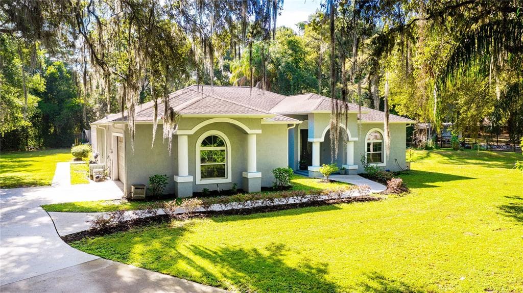 3350 DRUM ROAD ZEPHYRHILLS, FL 33541
