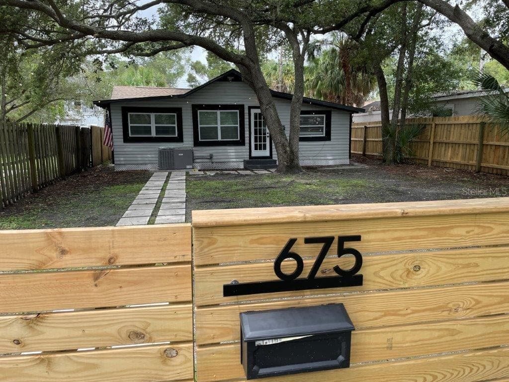 675 26TH AVENUE S ST PETERSBURG, FL 33705
