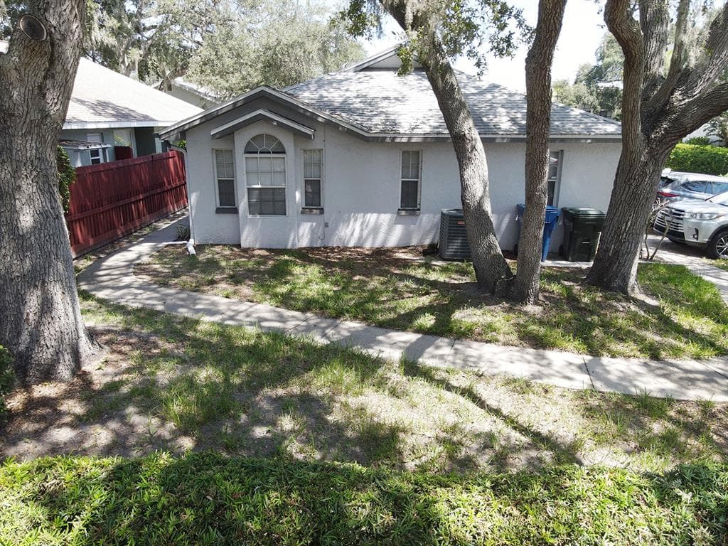 11473 OAKHURST ROAD LARGO, FL 33774