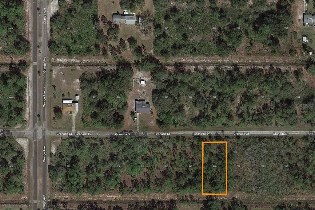 711 GRANADA DRIVE INDIAN LAKE ESTATES, FL 33855