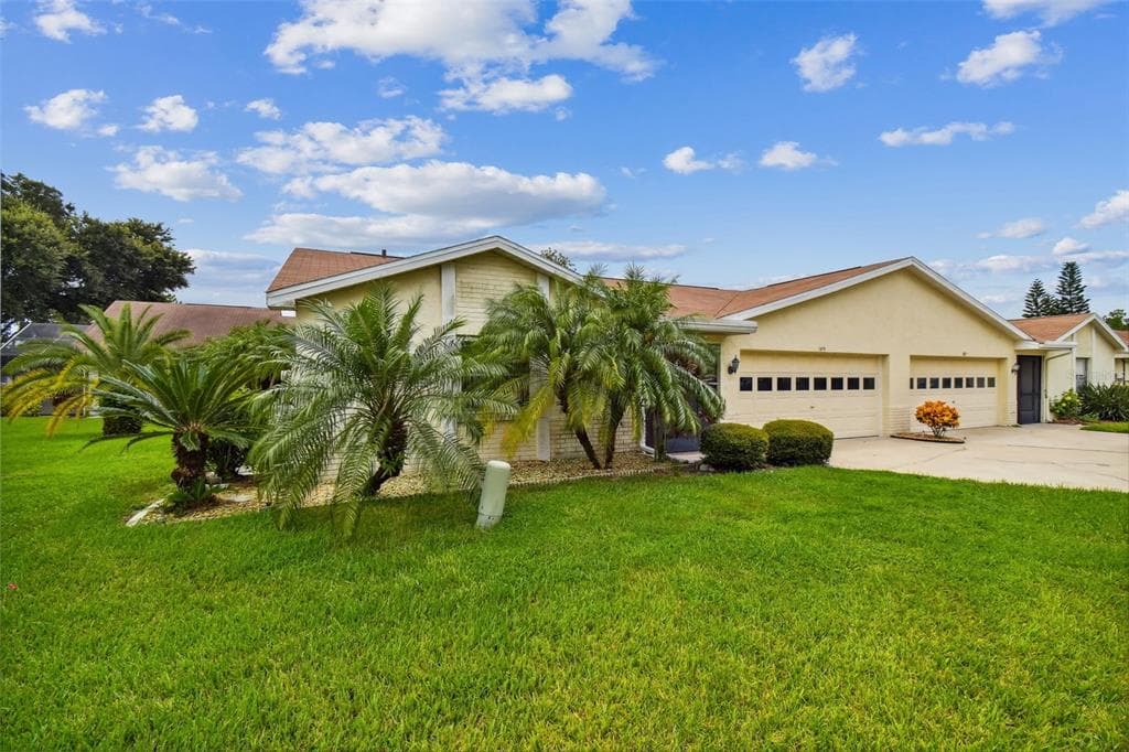 1819 ATRIUM DRIVE SUN CITY CENTER, FL 33573