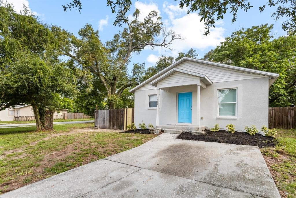 1002 E 108TH AVENUE TAMPA, FL 33612