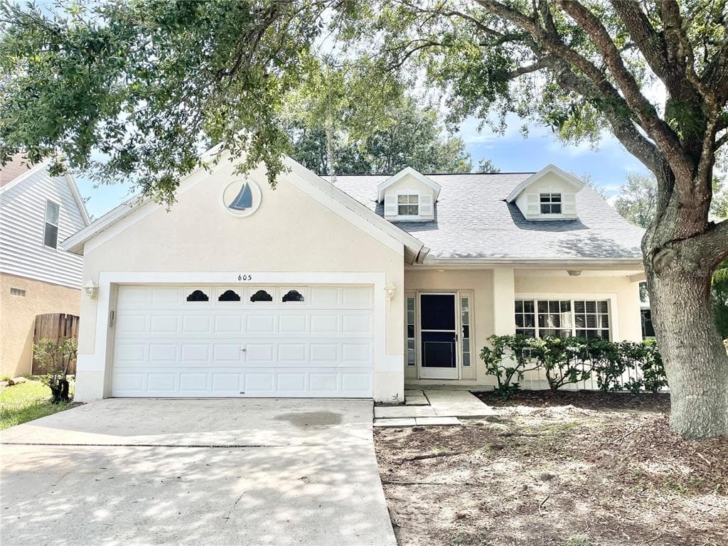 605 BACK WATER COURT VALRICO, FL 33594