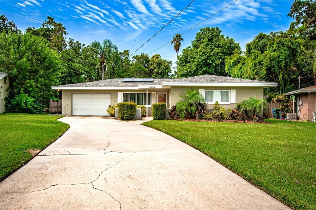 3550 POCAHONTAS DRIVE LARGO, FL 33774