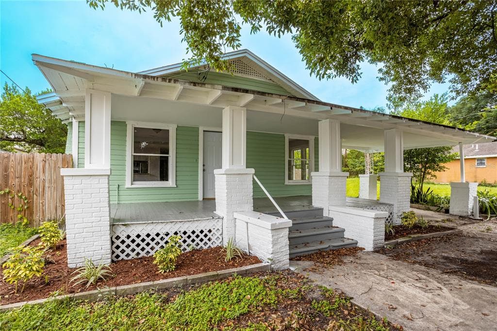 8311 N SEMMES STREET TAMPA, FL 33604