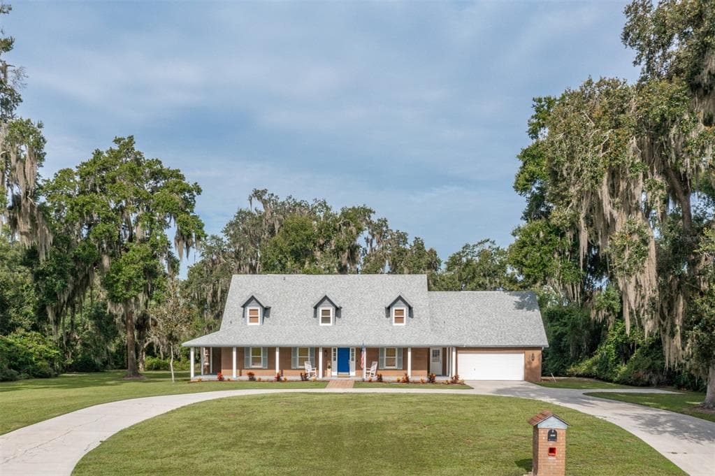 2601 CATHEDRAL OAKS PLACE