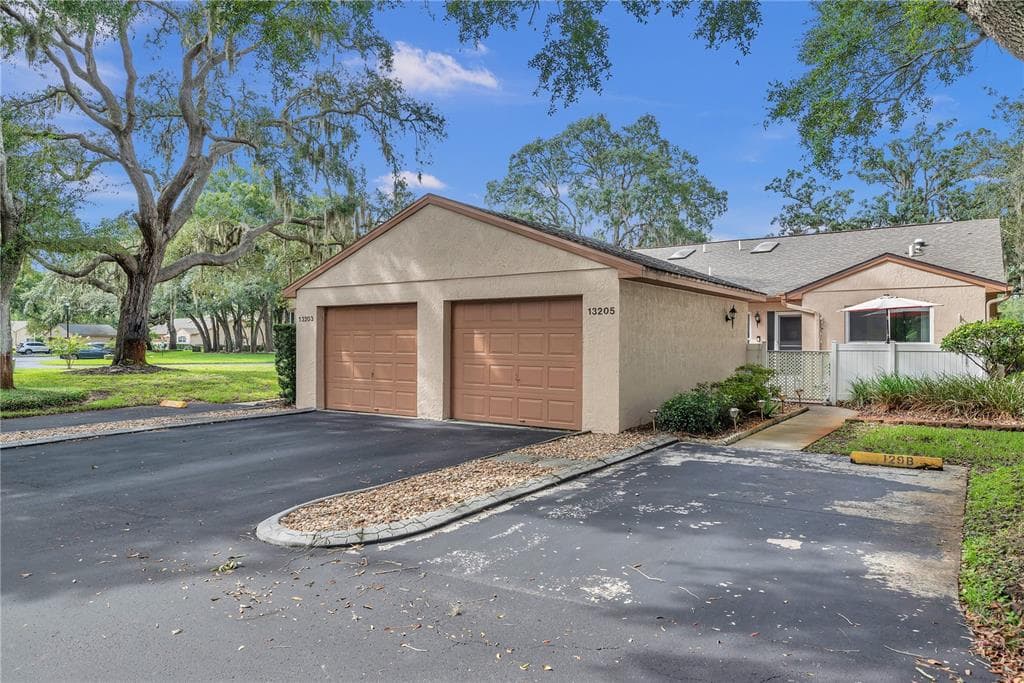 13205 CYPRESS HILL DRIVE HUDSON, FL 34669