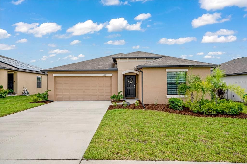 6638 WAGON TRAIL STREET ZEPHYRHILLS, FL 33541