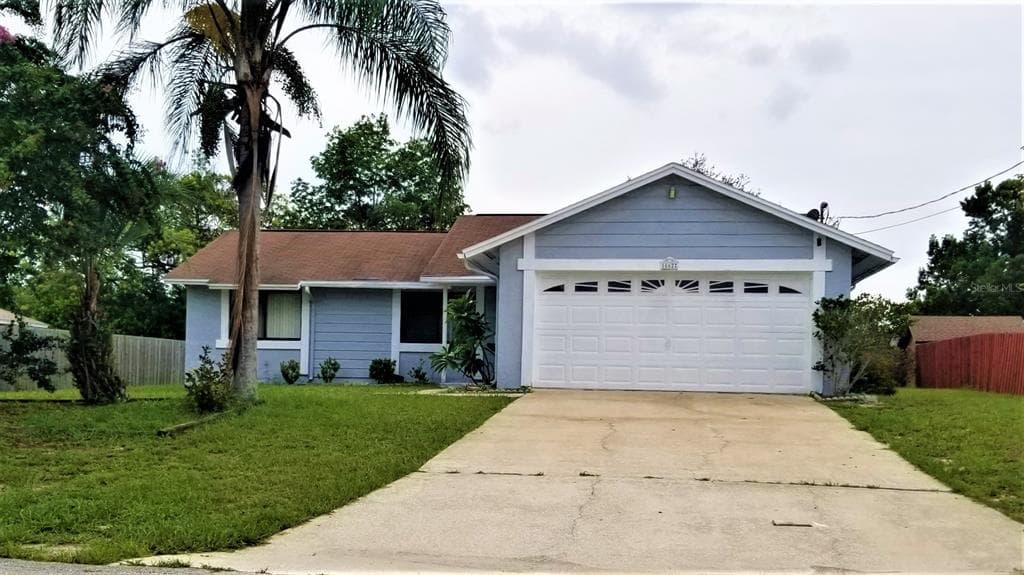 1662 NEWBURY AVENUE DELTONA, FL 32738