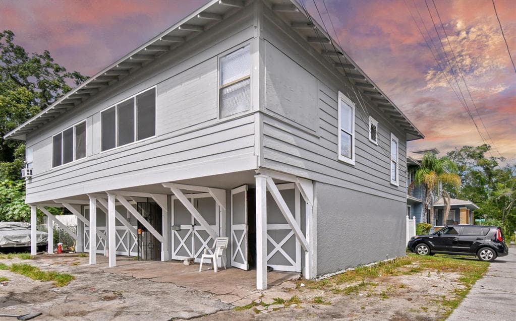 875 15TH AVENUE S ST PETERSBURG, FL 33701