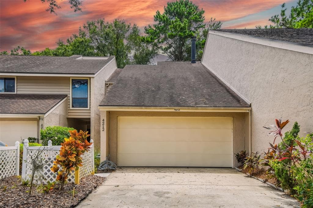 4212 GLEN HAVEN LANE TAMPA, FL 33618