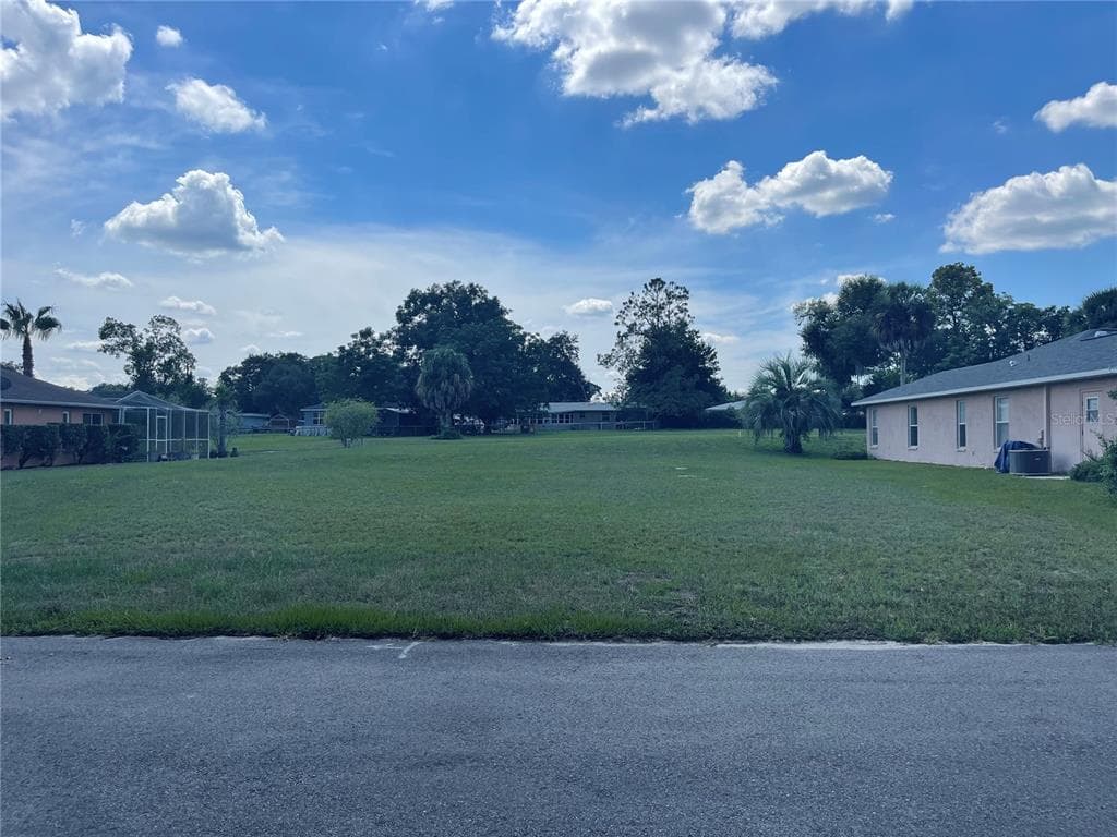 6017 SUNDOWN DRIVE DADE CITY, FL 33523