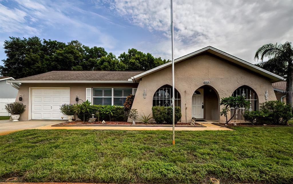 8331 BLUEBONNET PLACE NEW PORT RICHEY, FL 34653
