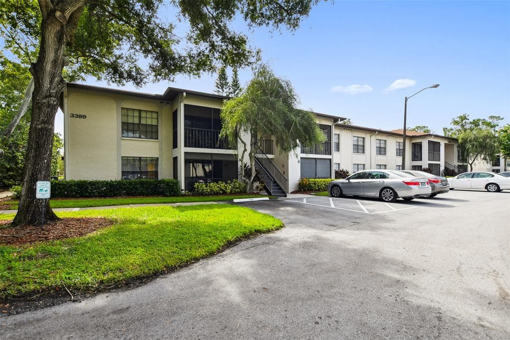 3389 CRYSTAL COURT E UNIT A PALM HARBOR, FL 34685