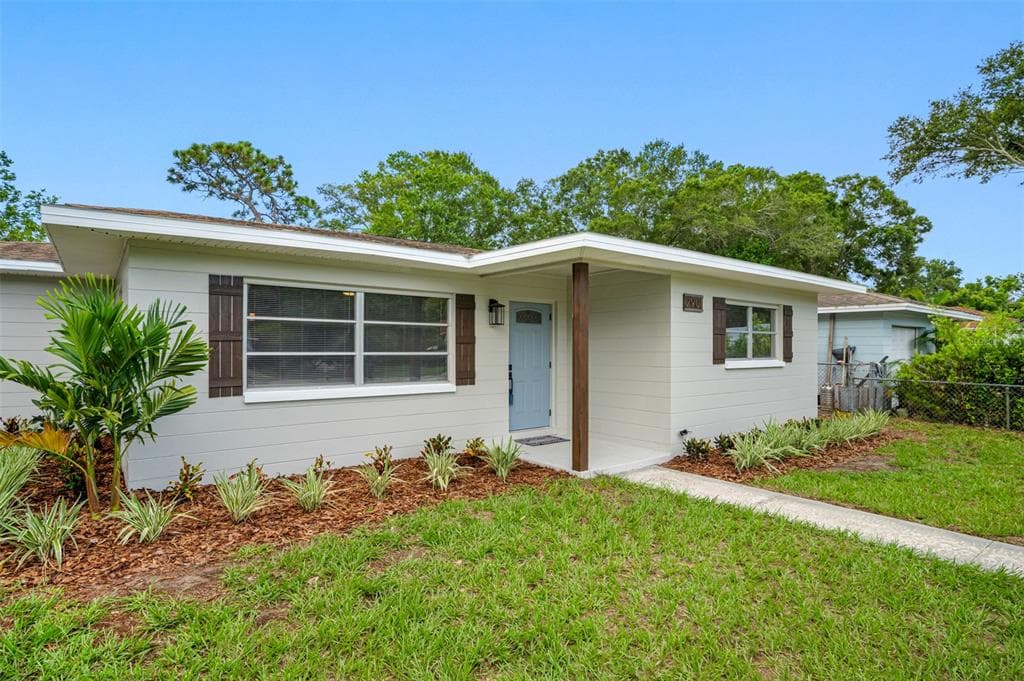 2901 30TH STREET N ST PETERSBURG, FL 33713