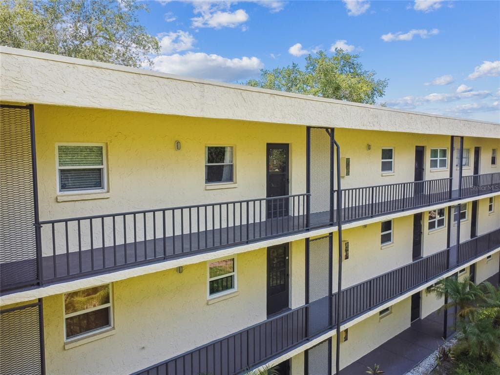 11485 OAKHURST ROAD UNIT 1200-316 LARGO, FL 33774