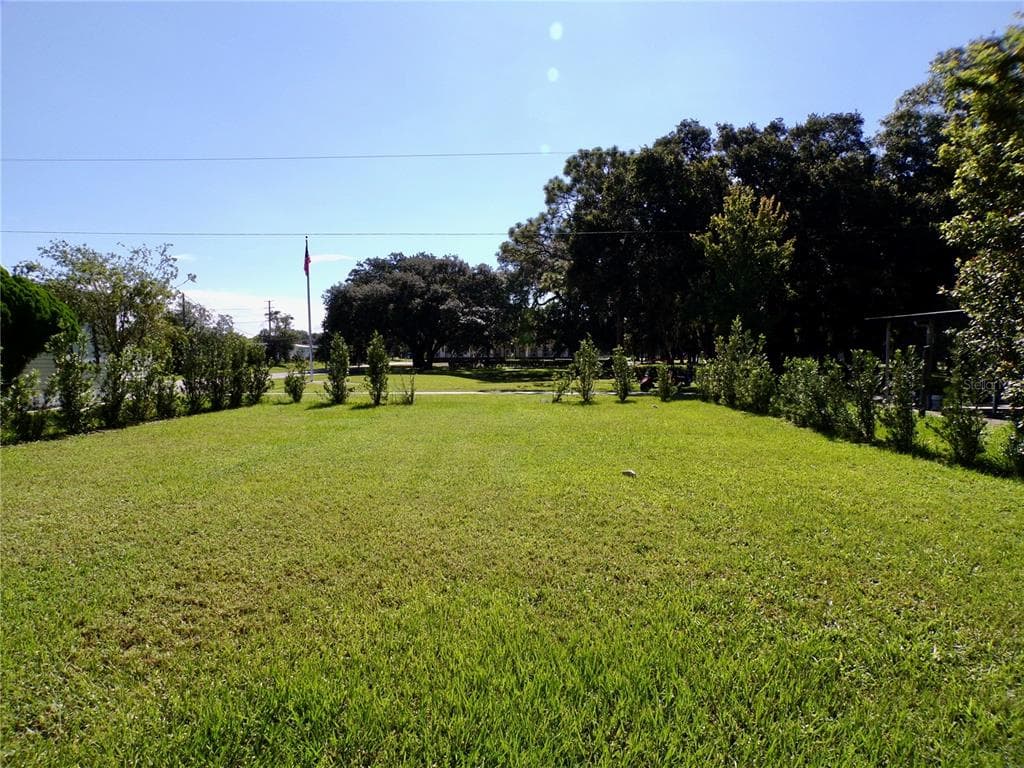 5651 APACHE ST ZEPHYRHILLS, FL 33542