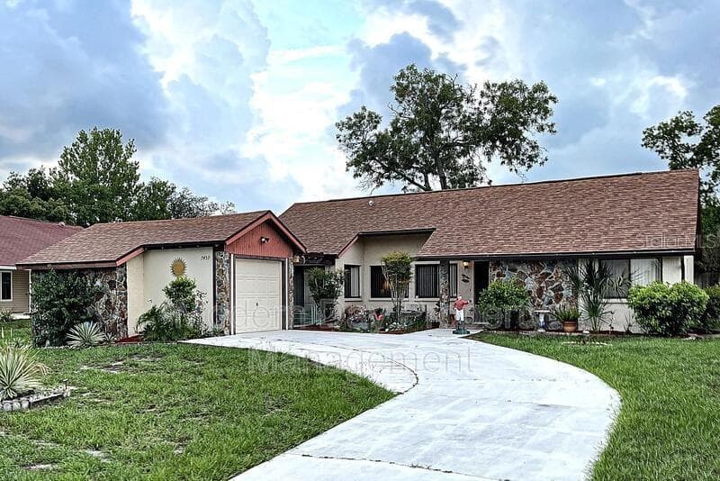 7459 ABINGTON WAY WEEKI WACHEE, FL 34613
