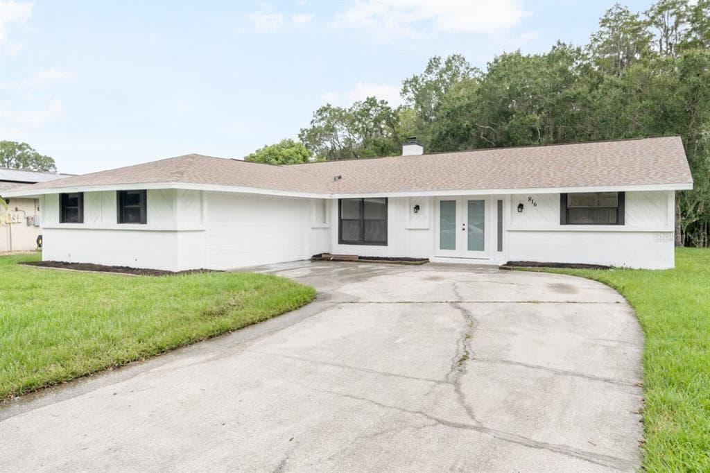 816 JACARANDA DRIVE OLDSMAR, FL 34677