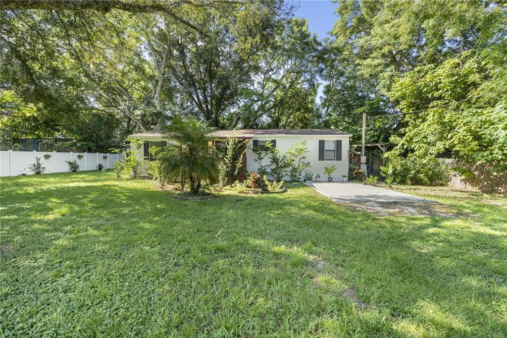 4005 CLINTON ROAD VALRICO, FL 33594