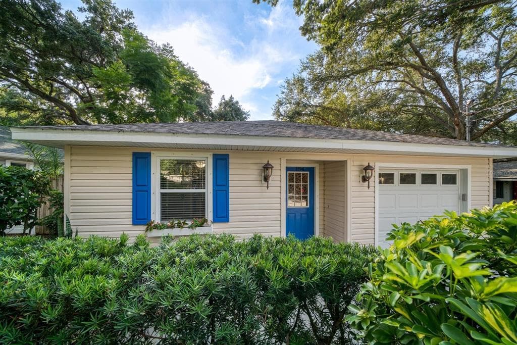 1194 BASS BOULEVARD DUNEDIN, FL 34698