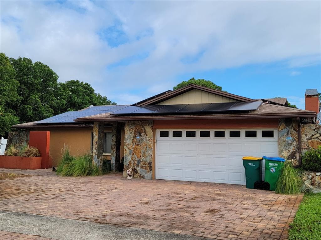 11389 102ND AVENUE SEMINOLE, FL 33778