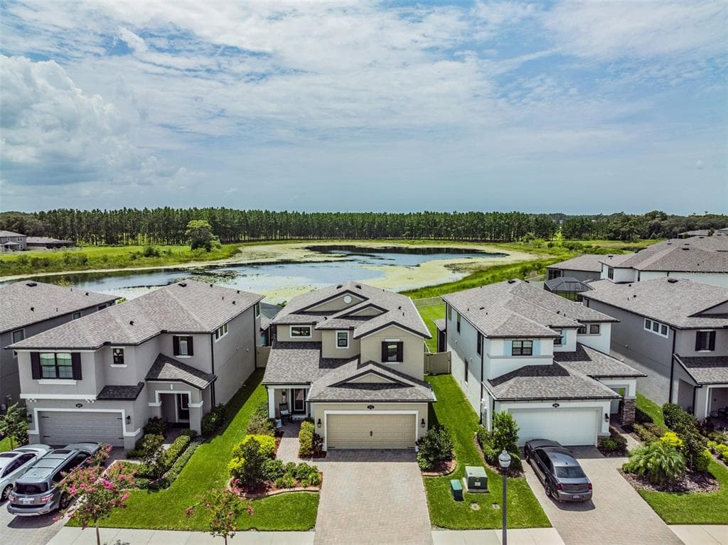 19504 BREYNIA DRIVE LUTZ, FL 33558
