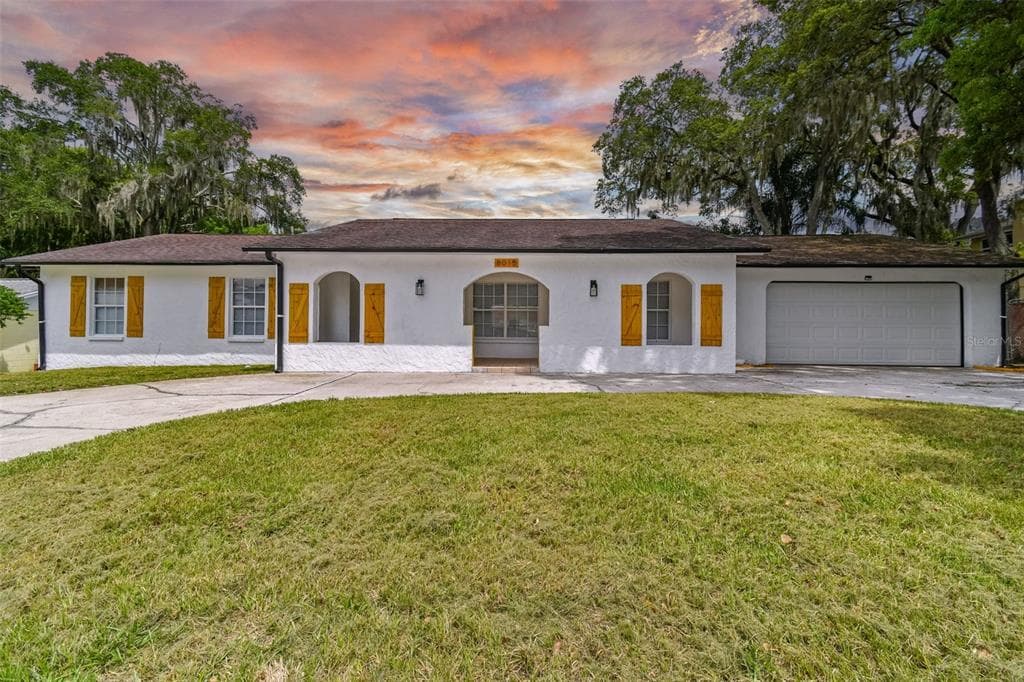 8015 TIERRA VERDE DRIVE TAMPA, FL 33617