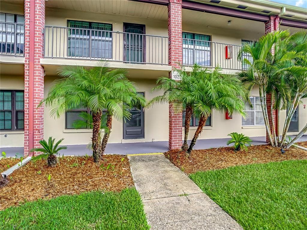 1020 85TH AVENUE N UNIT 123 ST PETERSBURG, FL 33702
