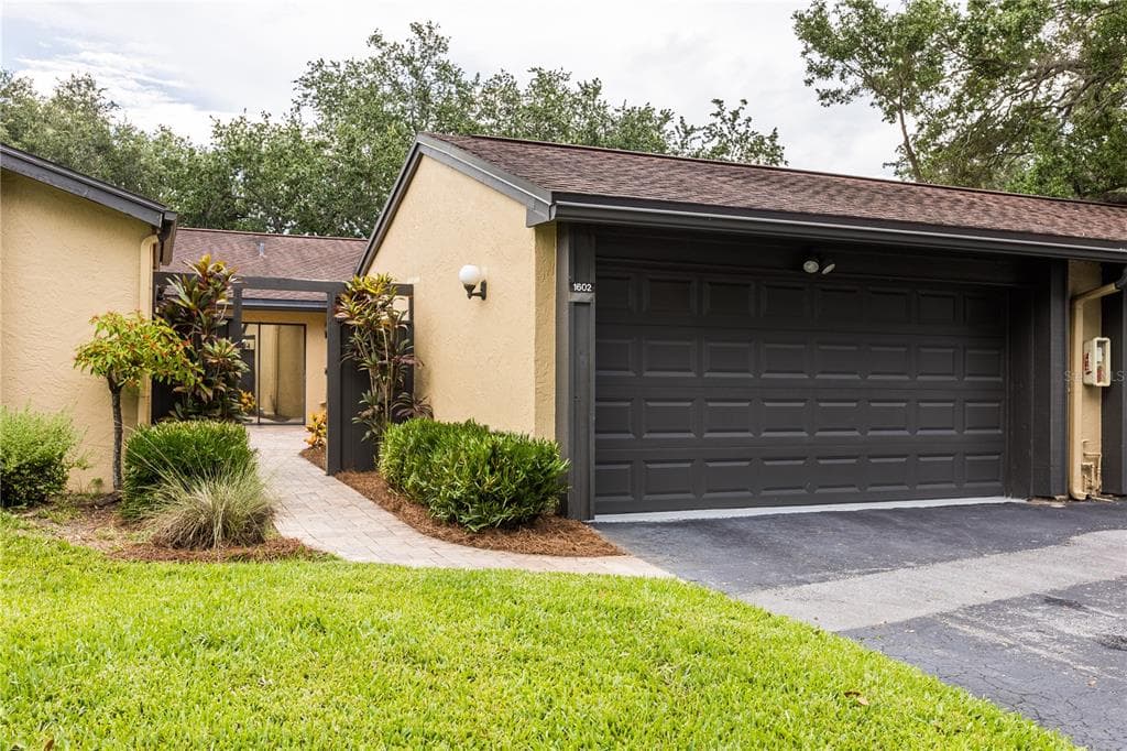 13300 INDIAN ROCKS ROAD UNIT 1602 LARGO, FL 33774