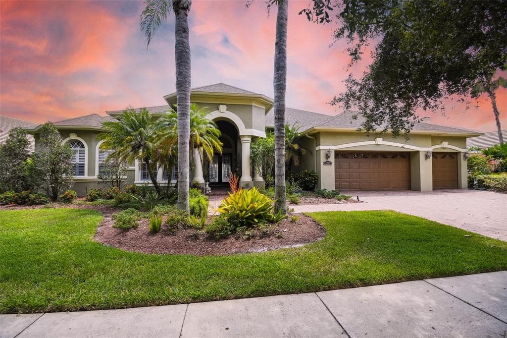 20928 LAKE VIENNA DRIVE LAND O LAKES, FL 34638