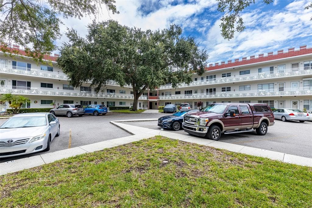 2362 JAMAICAN STREET UNIT 62 CLEARWATER, FL 33763