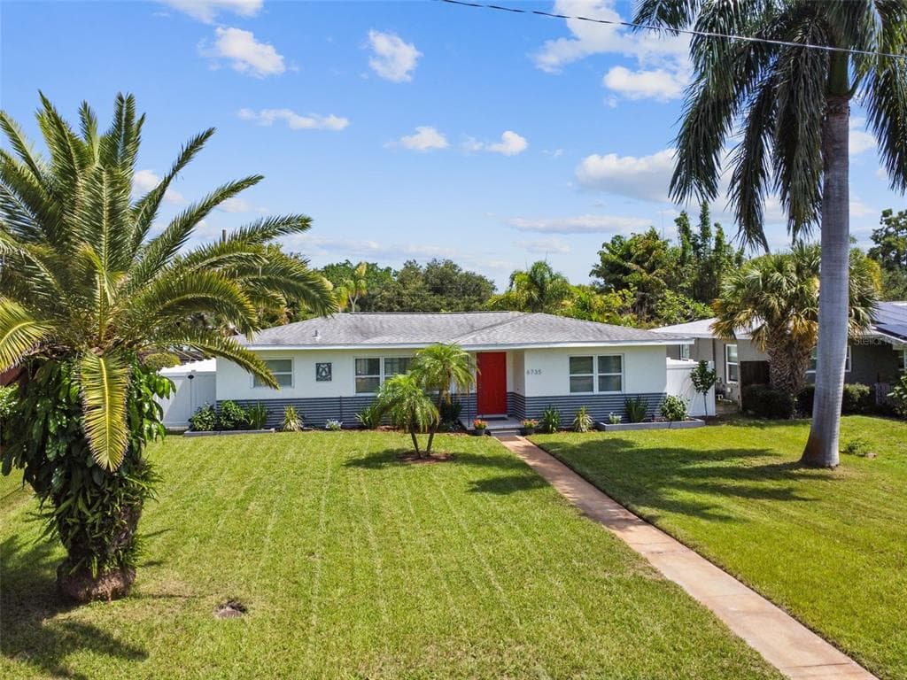 6735 3RD AVENUE N ST PETERSBURG, FL 33710