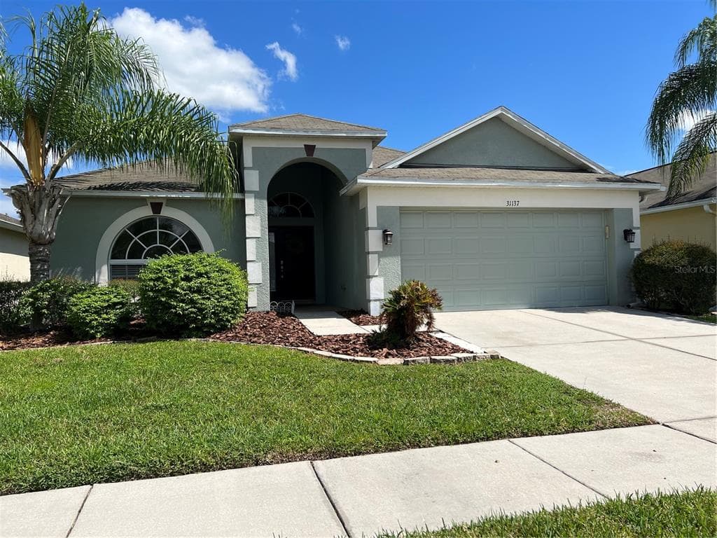 31137 WHINSENTON DRIVE WESLEY CHAPEL, FL 33543