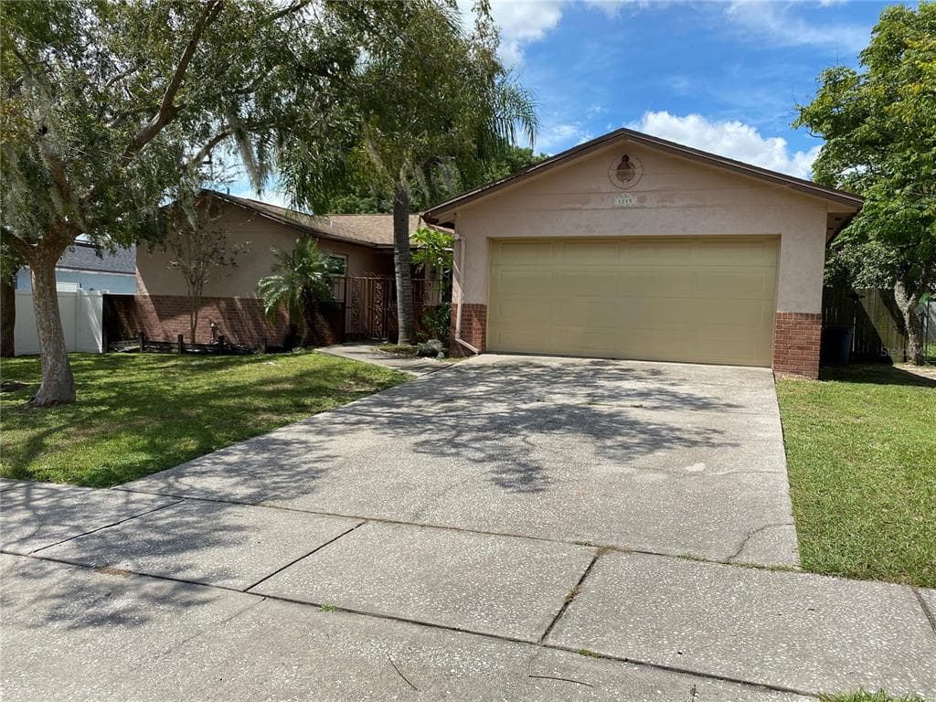 1215 CROYDONWOOD CIRCLE BRANDON, FL 33510