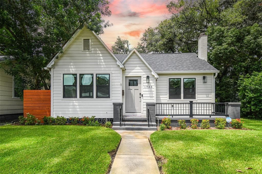 1755 21ST AVENUE N ST PETERSBURG, FL 33713