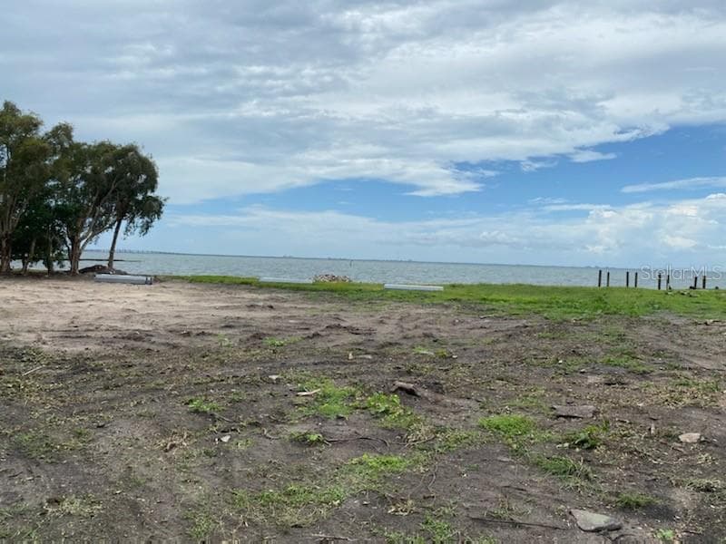 5102 W LONGFELLOW AVENUE TAMPA, FL 33629