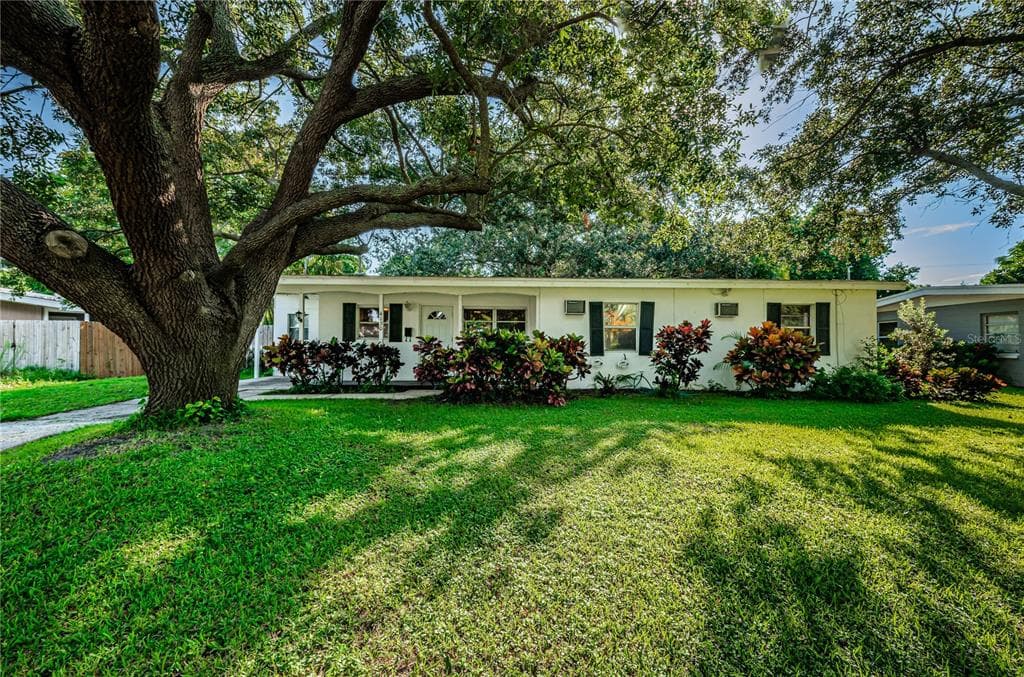 4130 POMPANO DRIVE SE ST PETERSBURG, FL 33705