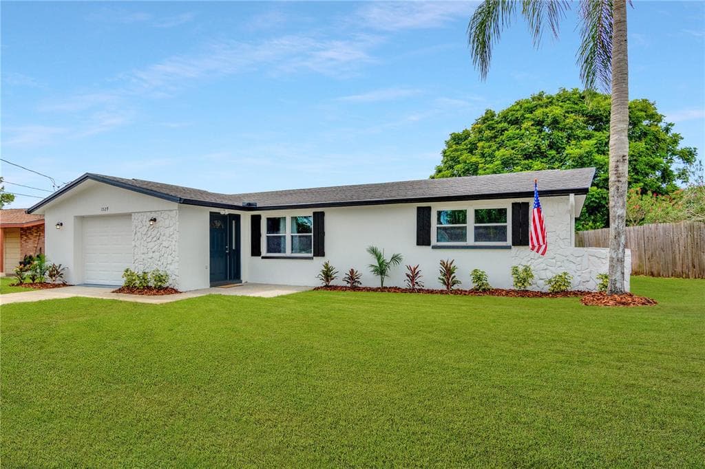 1529 ALAMEDA DRIVE HOLIDAY, FL 34690