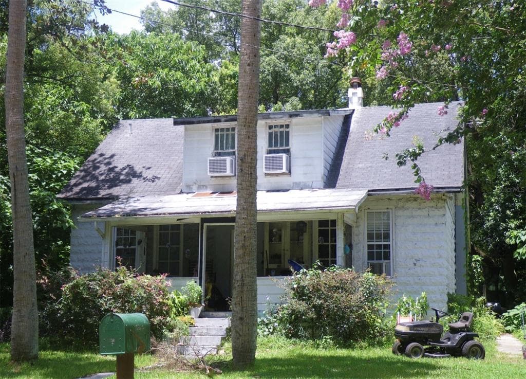 1091 ROOSEVELT AVENUE BROOKSVILLE, FL 34604